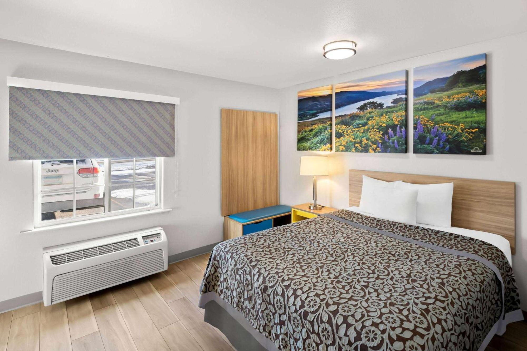 Days Inn & Suites By Wyndham Rochester South Dış mekan fotoğraf