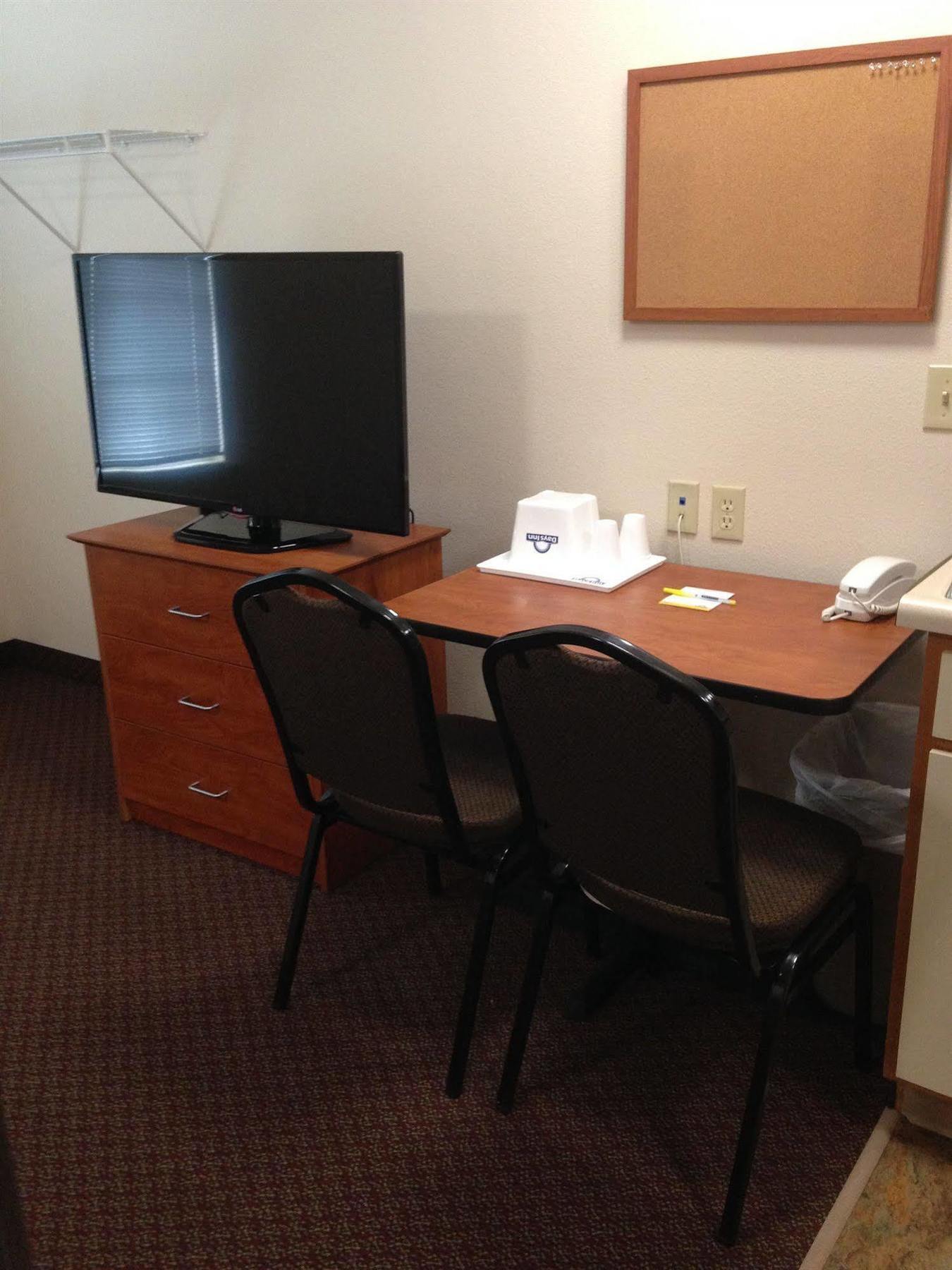 Days Inn & Suites By Wyndham Rochester South Dış mekan fotoğraf