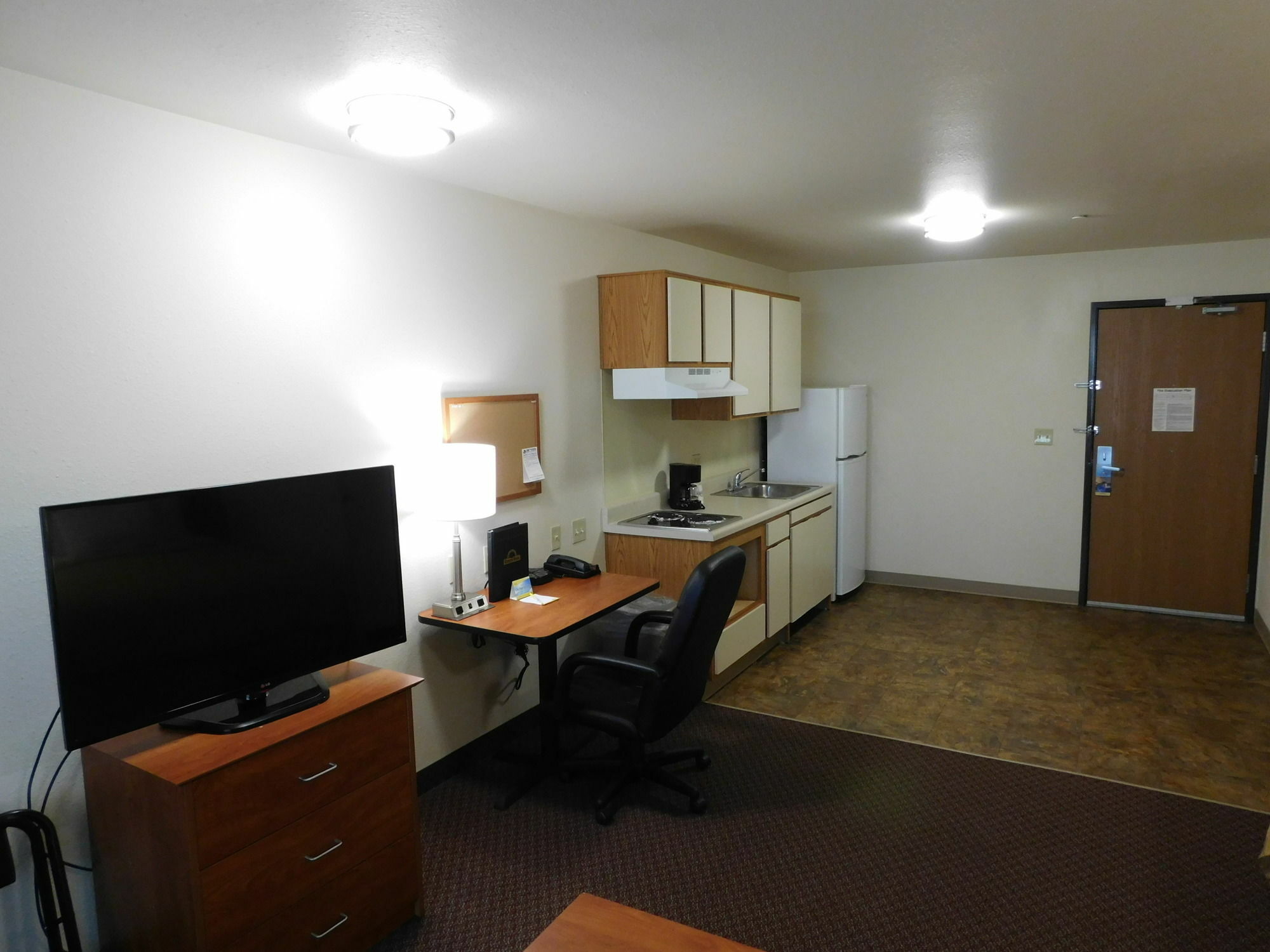Days Inn & Suites By Wyndham Rochester South Dış mekan fotoğraf